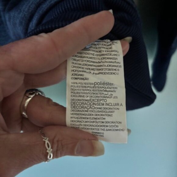 Under Armour Cold Gear Hoodie Loose M Navy Pink Activewear Running Casual Warm - Picture 9 of 9